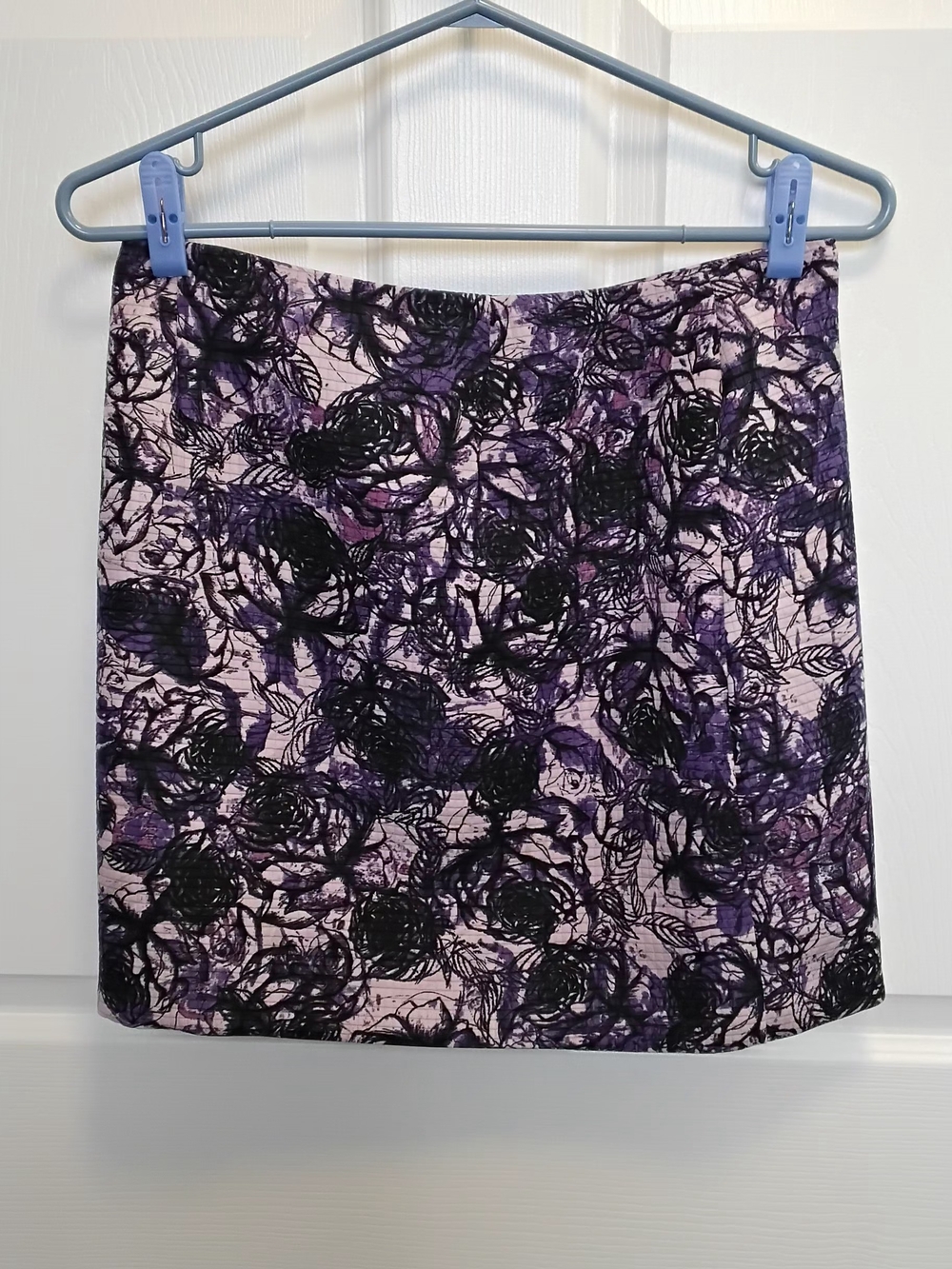 RW&CO. Purple and Black Floral Pencil Skirt